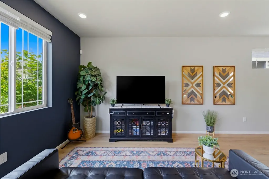 32467 Tolmie Lane Black Diamond WA 98010