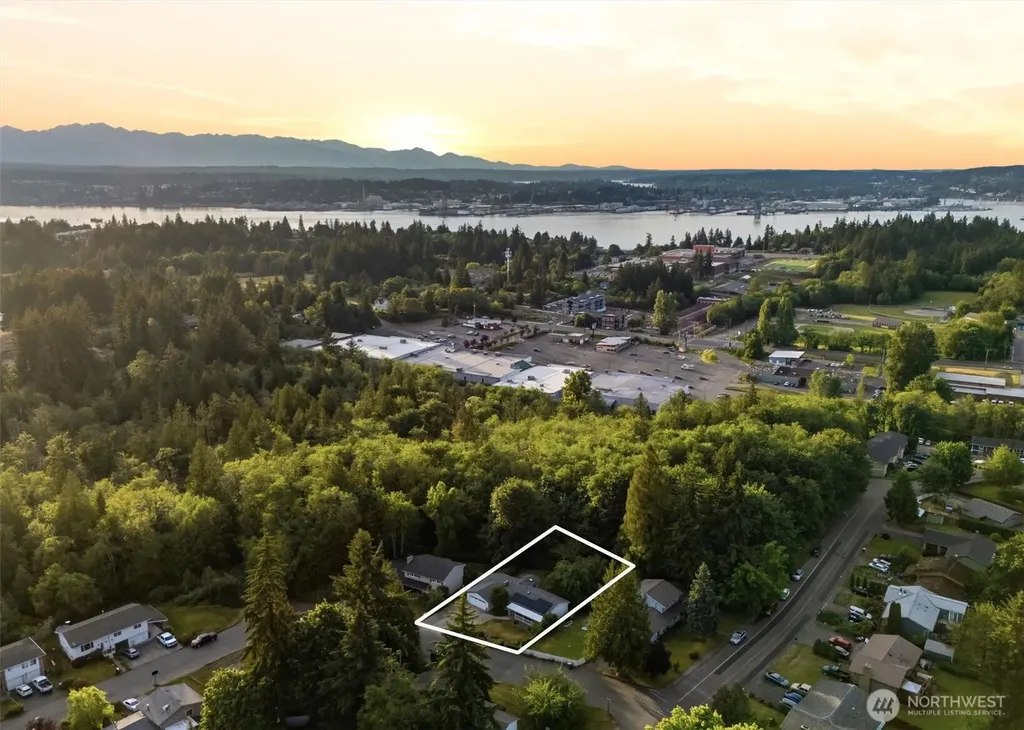 2349 SE Sinclair View Drive Port Orchard WA 98366