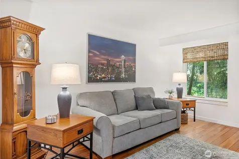 11002 SE Petrovitsky Road Renton WA 98055