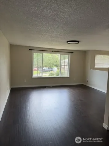 1306 Sherwood Court E Tacoma WA 98445