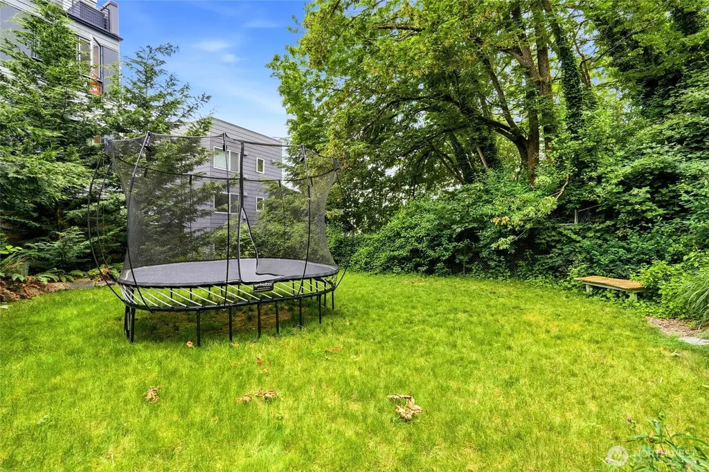 4755 39th Avenue S Seattle WA 98118