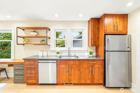 4755 39th Avenue S Seattle WA 98118