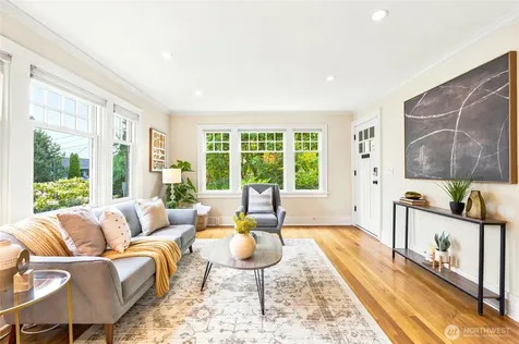 4755 39th Avenue S Seattle WA 98118