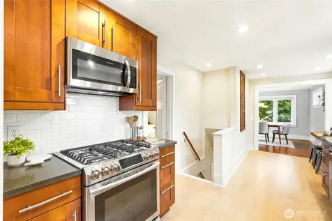 4755 39th Avenue S Seattle WA 98118