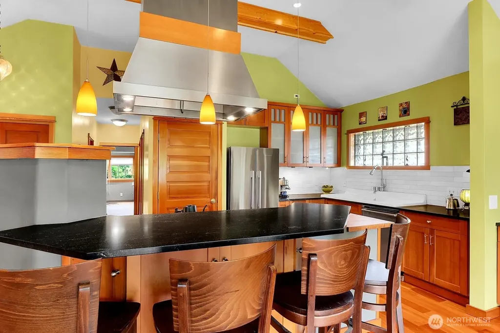 4229 46th Avenue S Seattle WA 98118