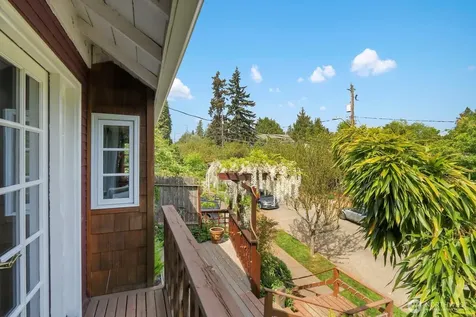 4229 46th Avenue S Seattle WA 98118