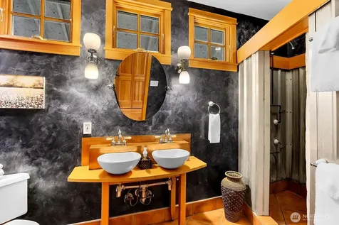 4229 46th Avenue S Seattle WA 98118