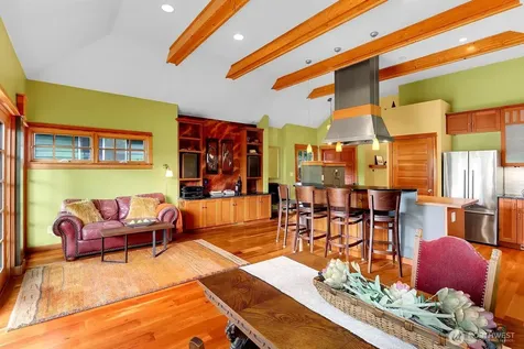 4229 46th Avenue S Seattle WA 98118