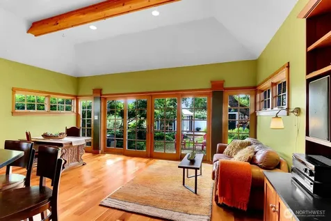 4229 46th Avenue S Seattle WA 98118