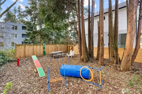 10338 Wallingford Avenue N Seattle WA 98133