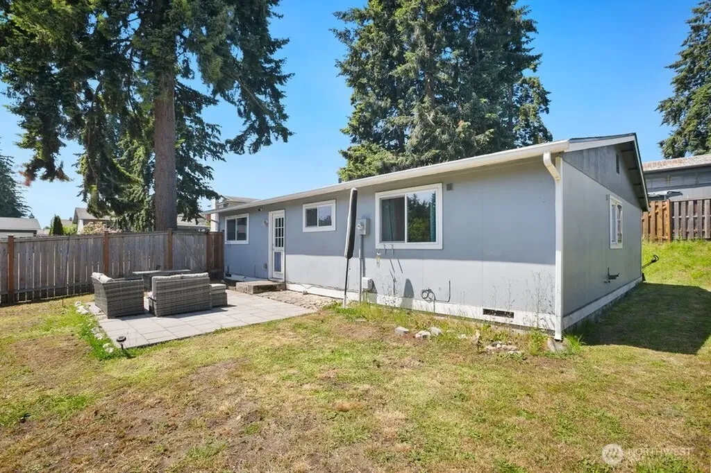 1951 E 65th Street Tacoma WA 98404