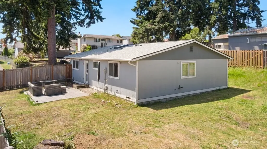 1951 E 65th Street Tacoma WA 98404