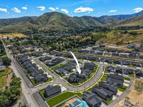 913 Racine Springs Drive Wenatchee WA 98801