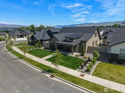 913 Racine Springs Drive Wenatchee WA 98801