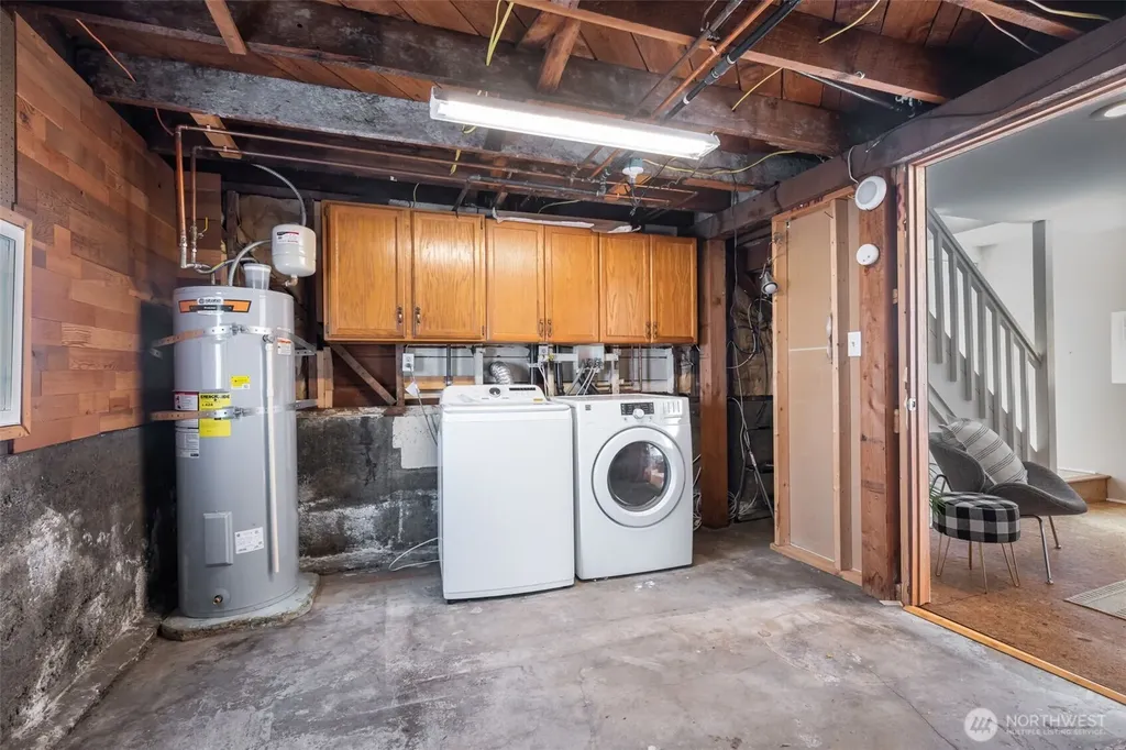 906 19th Avenue Seattle WA 98122
