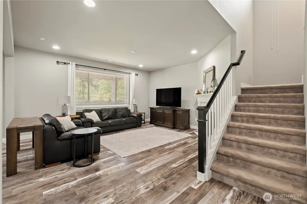 18720 139th Street E Bonney Lake WA 98391