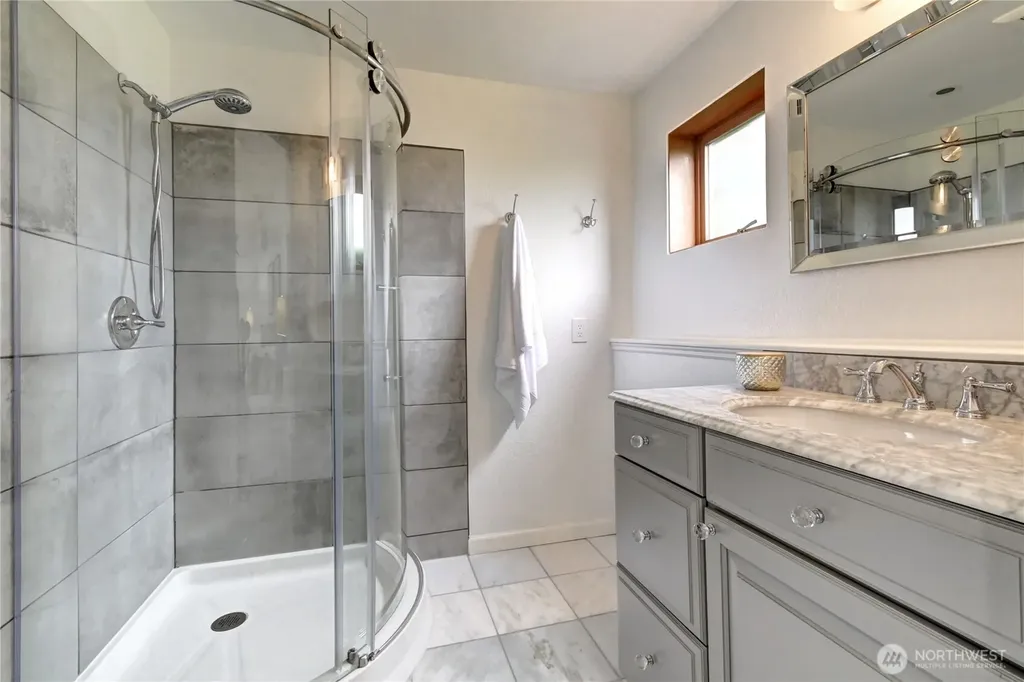 9315 36th Avenue SE Everett WA 98208