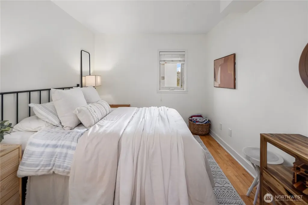 2203 Yale Avenue E Seattle WA 98102