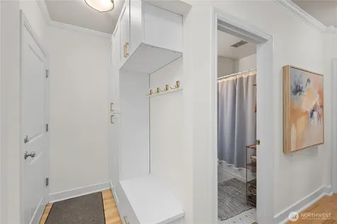 2203 Yale Avenue E Seattle WA 98102