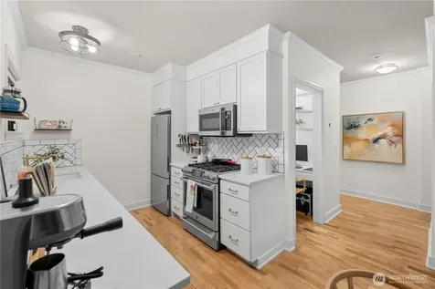 2203 Yale Avenue E Seattle WA 98102