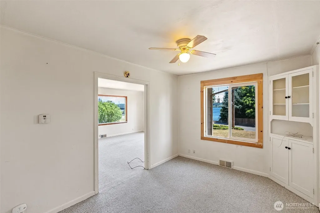 7073 Chico Way NW Bremerton WA 98312