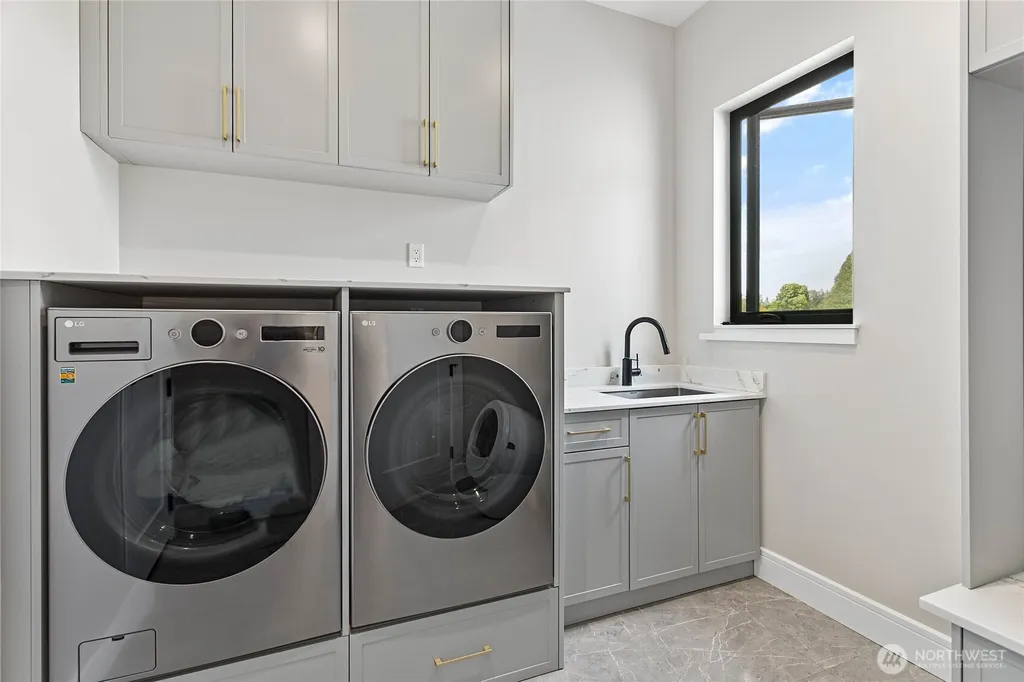 8636 Ashbury Court Blaine WA 98230
