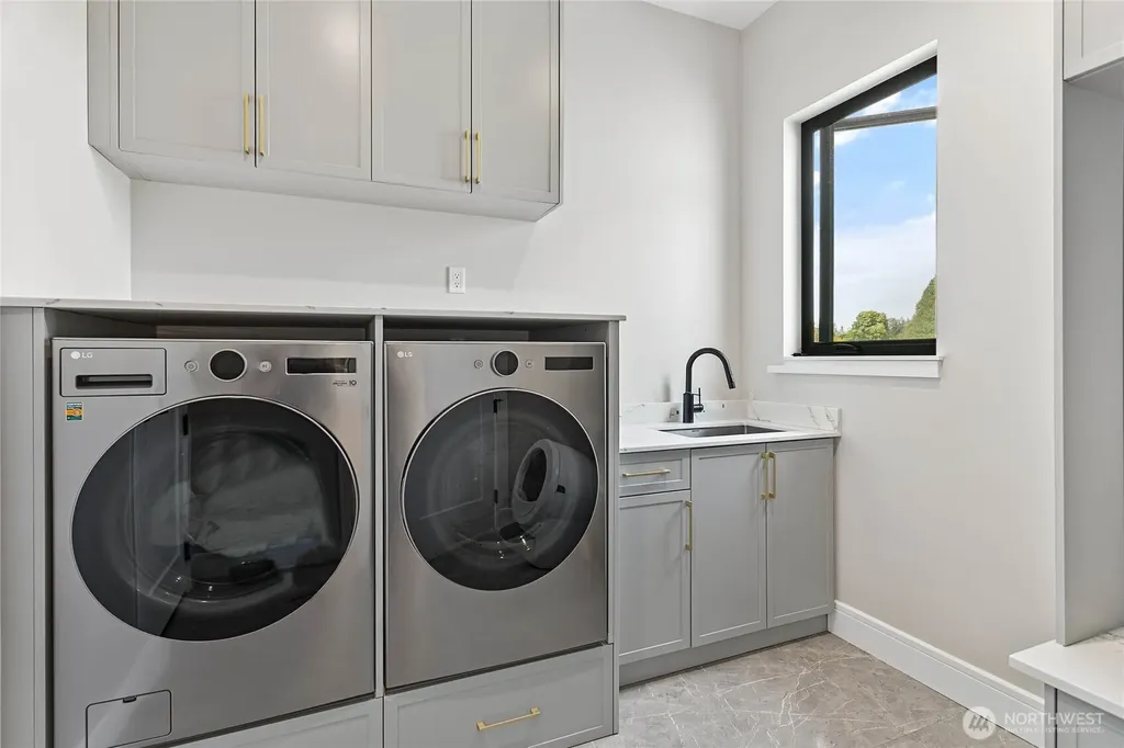 8636 Ashbury Court Blaine WA 98230
