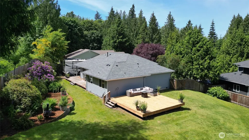 15515 NW 88th Stanwood WA 98292