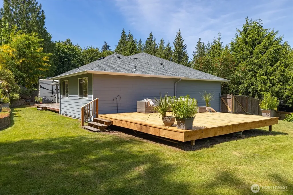 15515 NW 88th Stanwood WA 98292