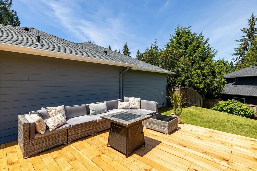 15515 NW 88th Stanwood WA 98292