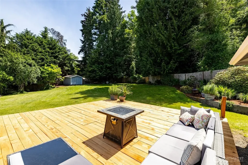 15515 NW 88th Stanwood WA 98292