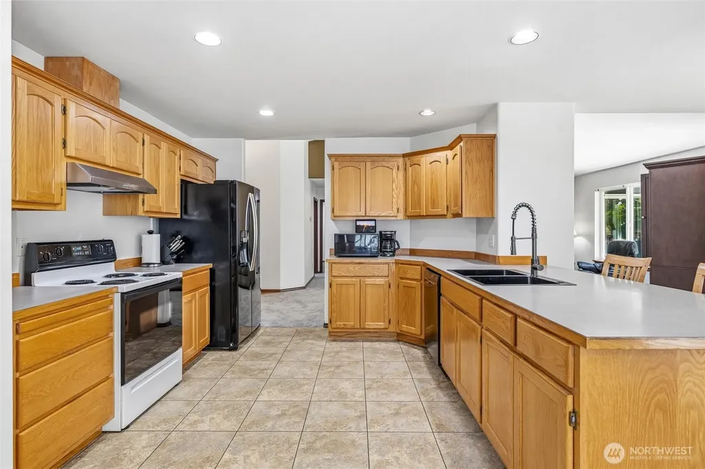 15515 NW 88th Stanwood WA 98292