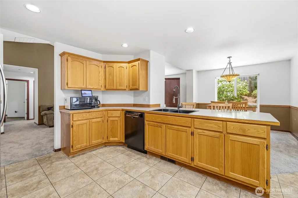 15515 NW 88th Stanwood WA 98292