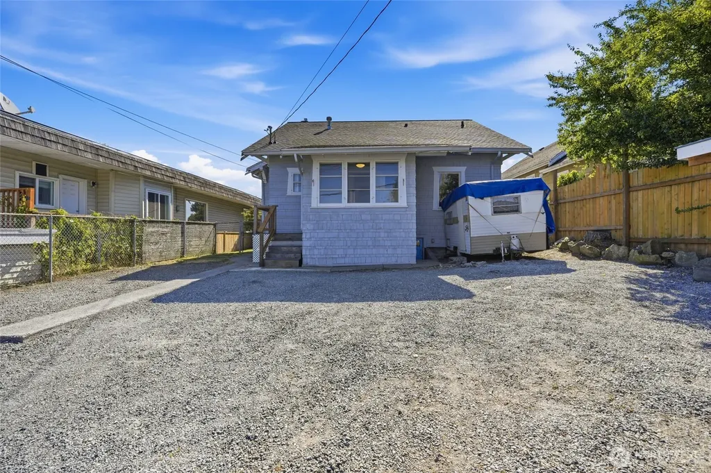3516 Hoyt Avenue Everett WA 98201