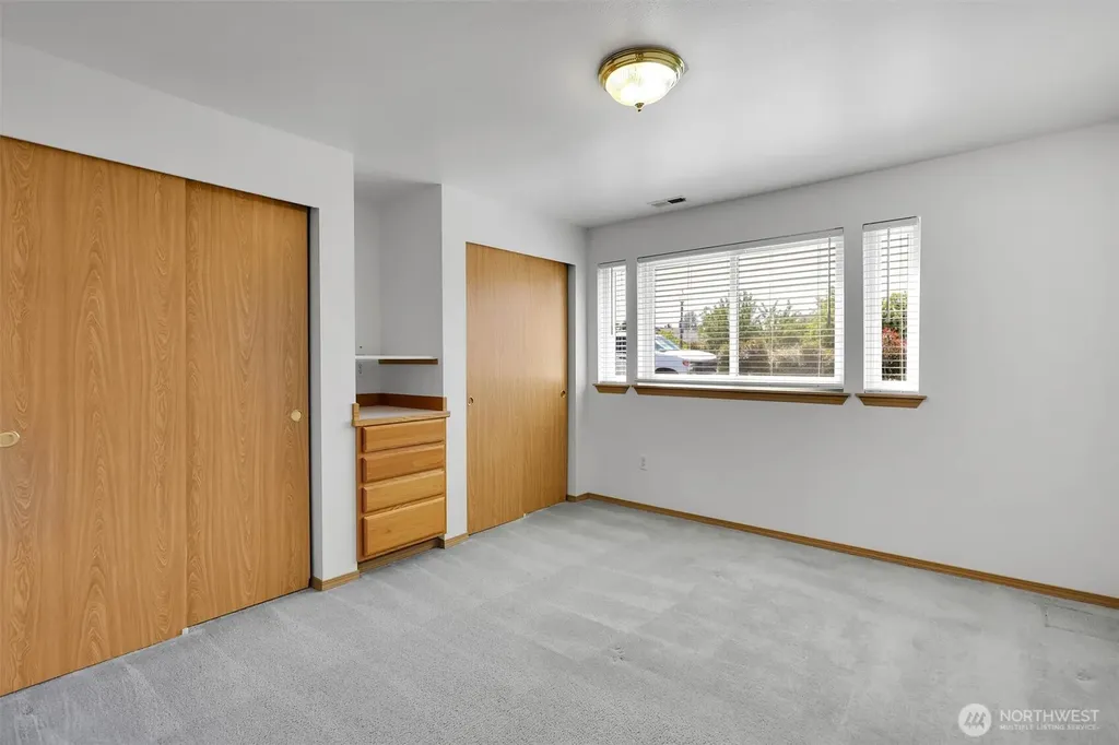 143 99th Street Ct E Tacoma WA 98445