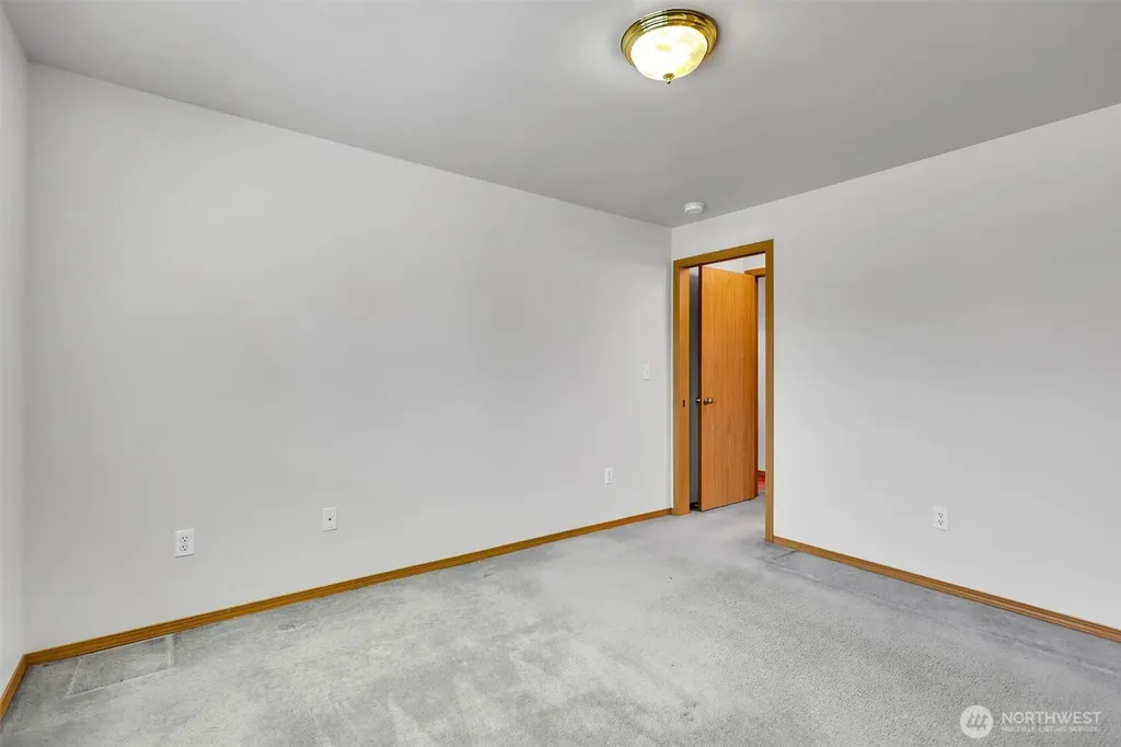 143 99th Street Ct E Tacoma WA 98445