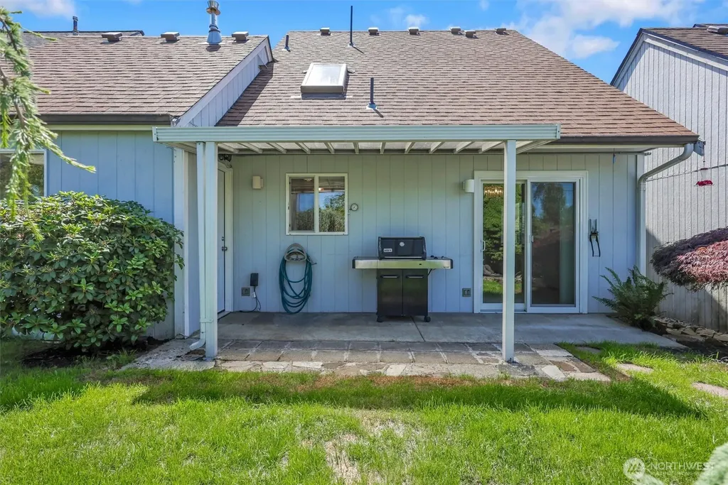 143 99th Street Ct E Tacoma WA 98445