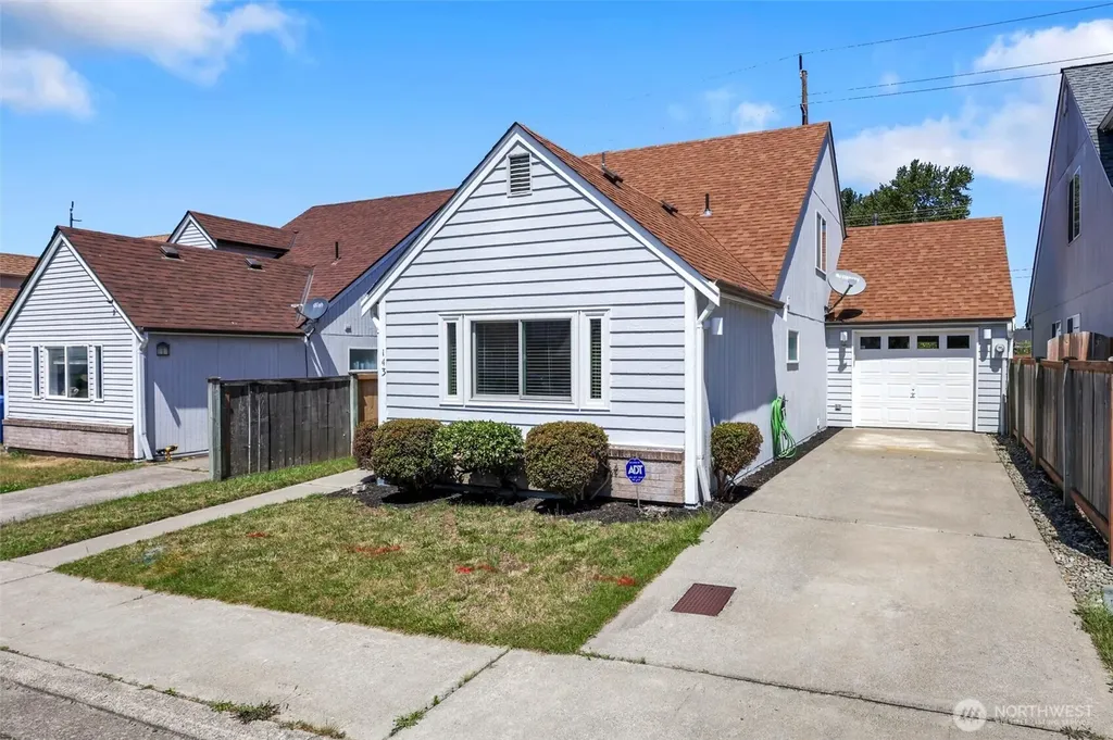 143 99th Street Ct E Tacoma WA 98445