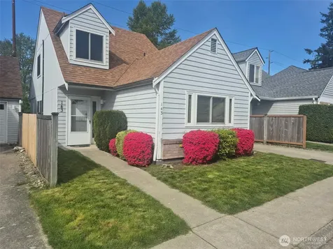 143 99th Street Ct E Tacoma WA 98445