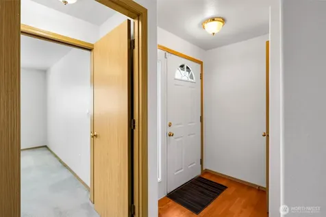 143 99th Street Ct E Tacoma WA 98445