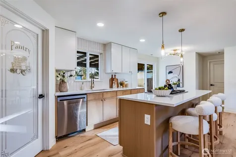34020 39th Avenue S Auburn WA 98001