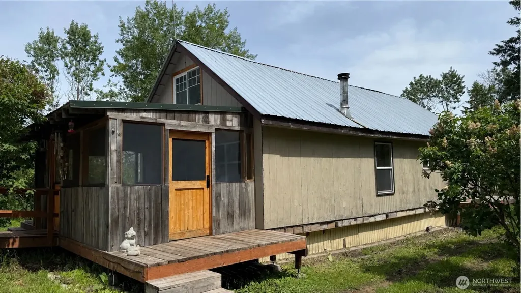 1066 Ellemeham Mountain Road Oroville WA 98844