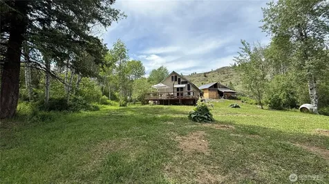 1066 Ellemeham Mountain Road Oroville WA 98844