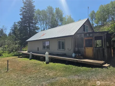 1066 A Ellemeham Mountain Road Oroville WA 98844