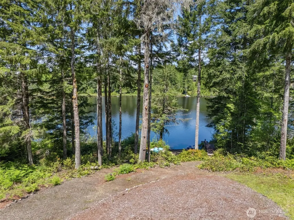 341 W Reeves Hill Drive Shelton WA 98584