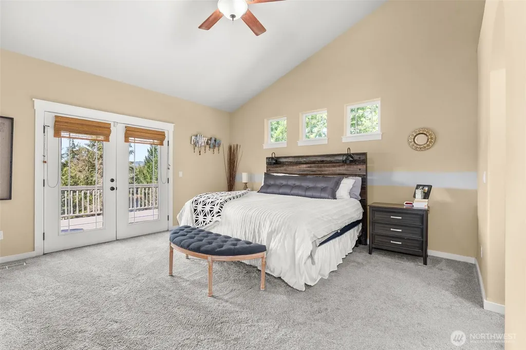 341 W Reeves Hill Drive Shelton WA 98584