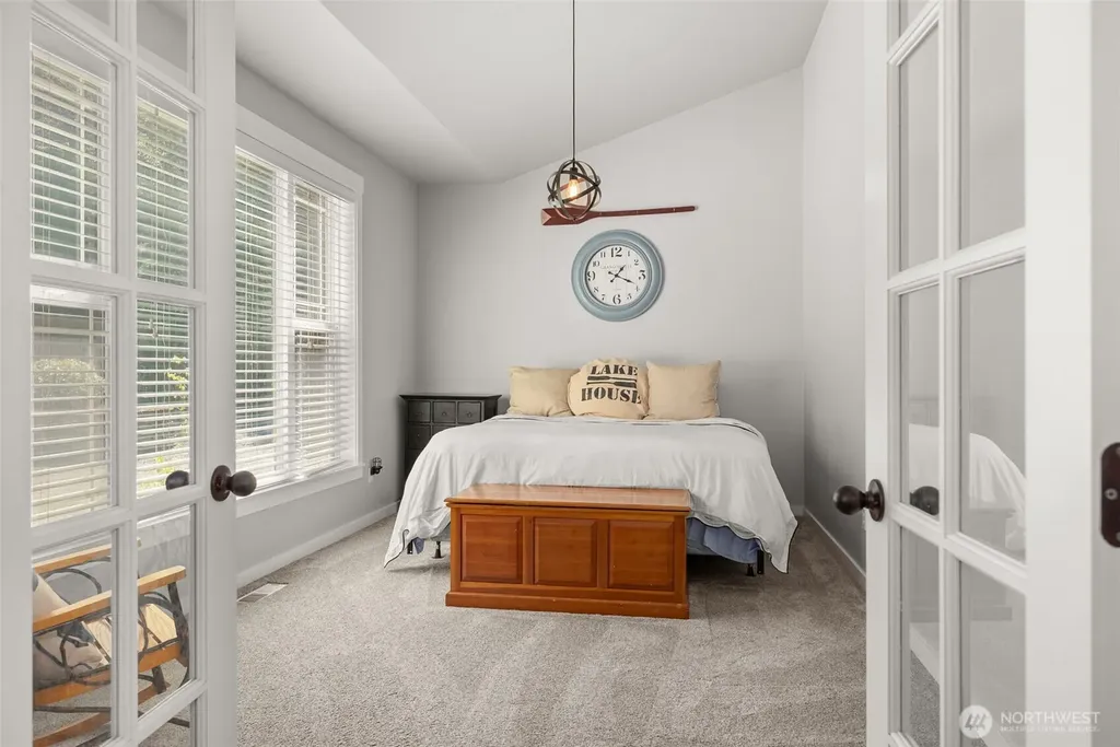 341 W Reeves Hill Drive Shelton WA 98584