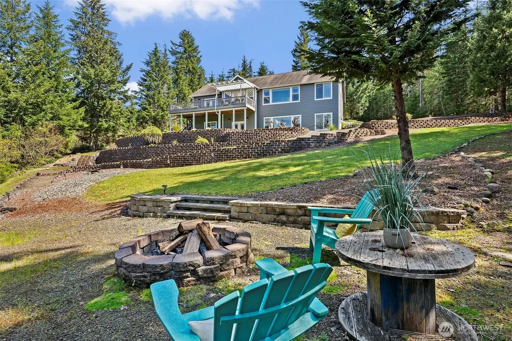 341 W Reeves Hill Drive Shelton WA 98584
