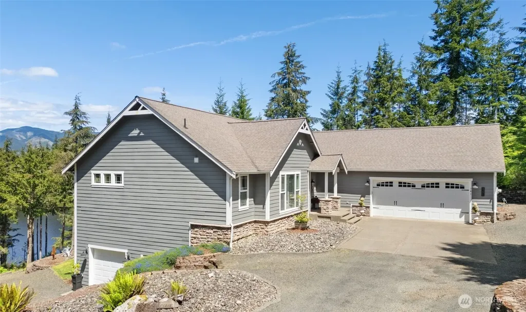 341 W Reeves Hill Drive Shelton WA 98584