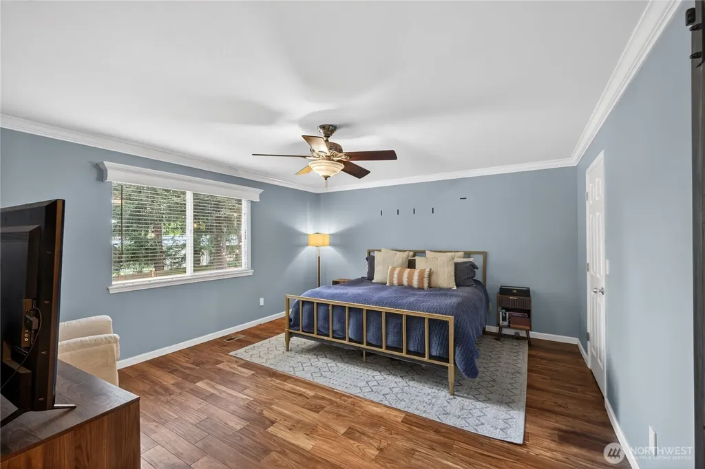 1298 NE Riksen Way Oak Harbor WA 98277